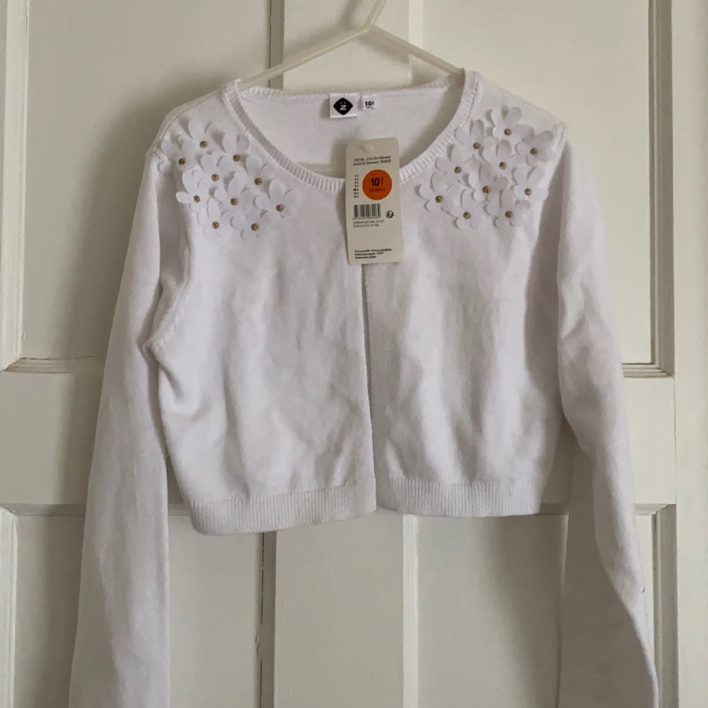 Cute bolero cardigan.
